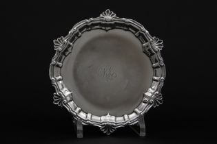 18th Cent. card's dish in Robert Makepiece I signed and marked silver || ROBERT MAKEPIECE I