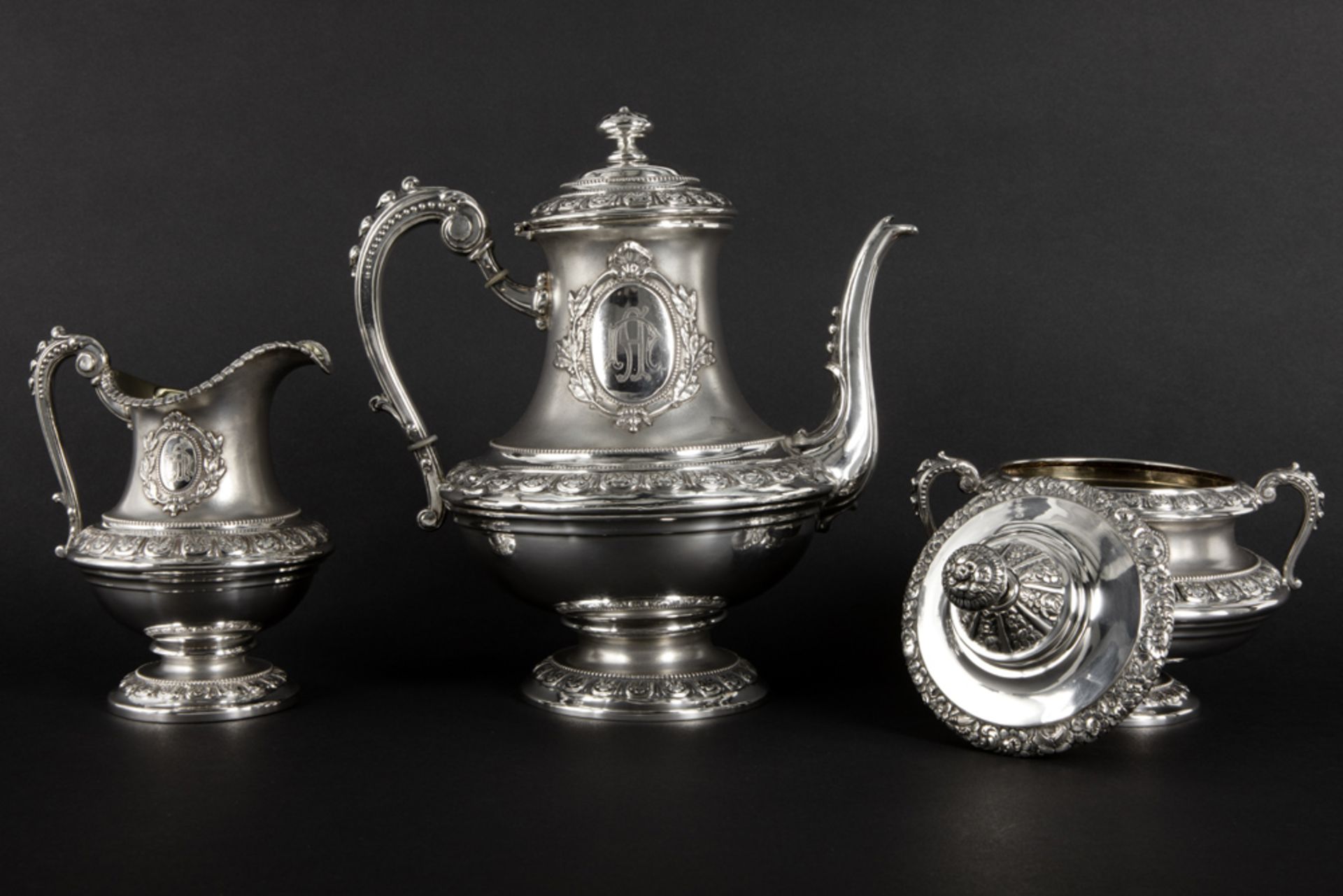 antique German 3pc coffee set in marked silver || Antiek driedelig Duits koffiestel in massief - Image 3 of 4