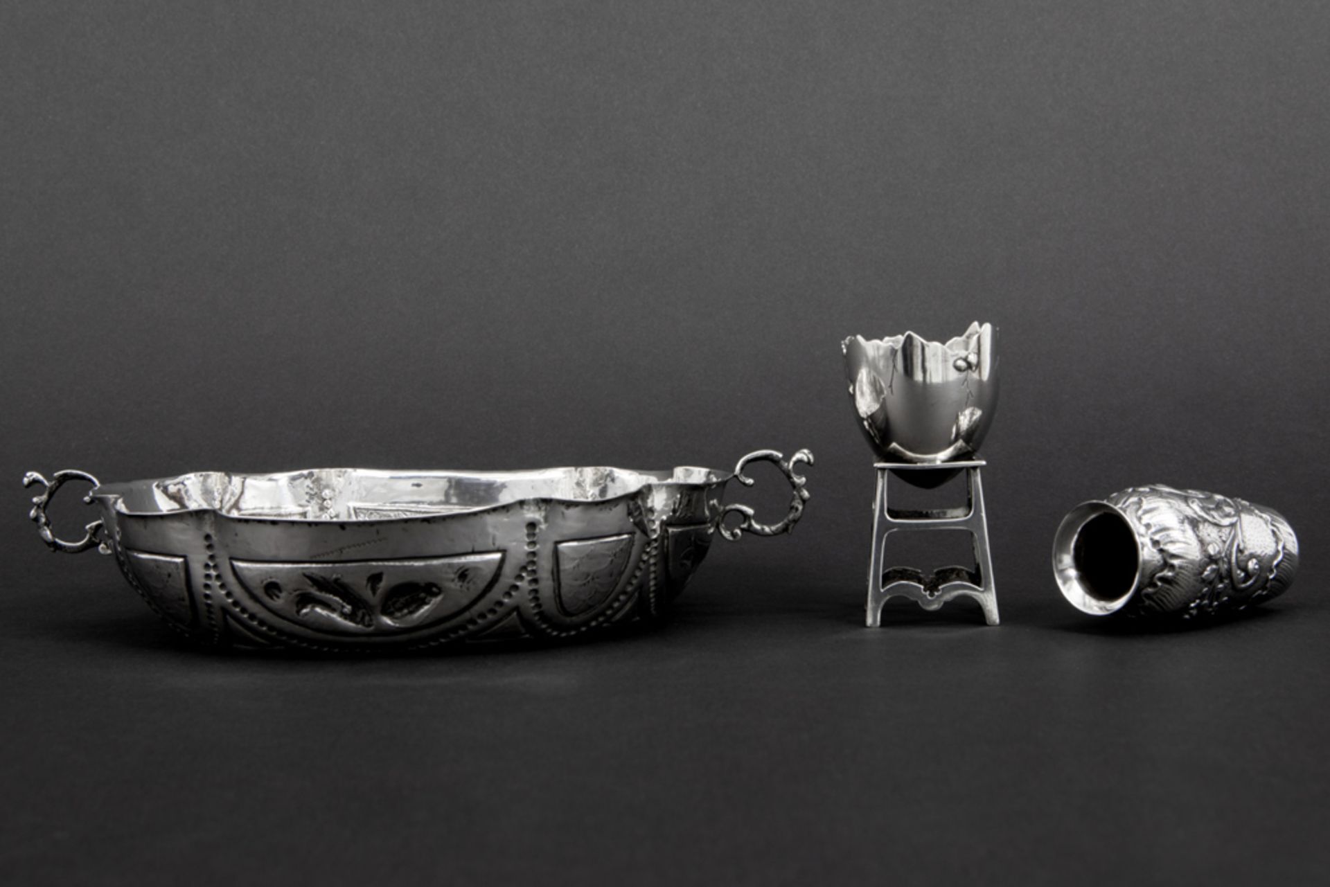 three pieces of silver : a marked small vase and egg-cup and an antique brandy bowl || Lot (3) - Image 3 of 5