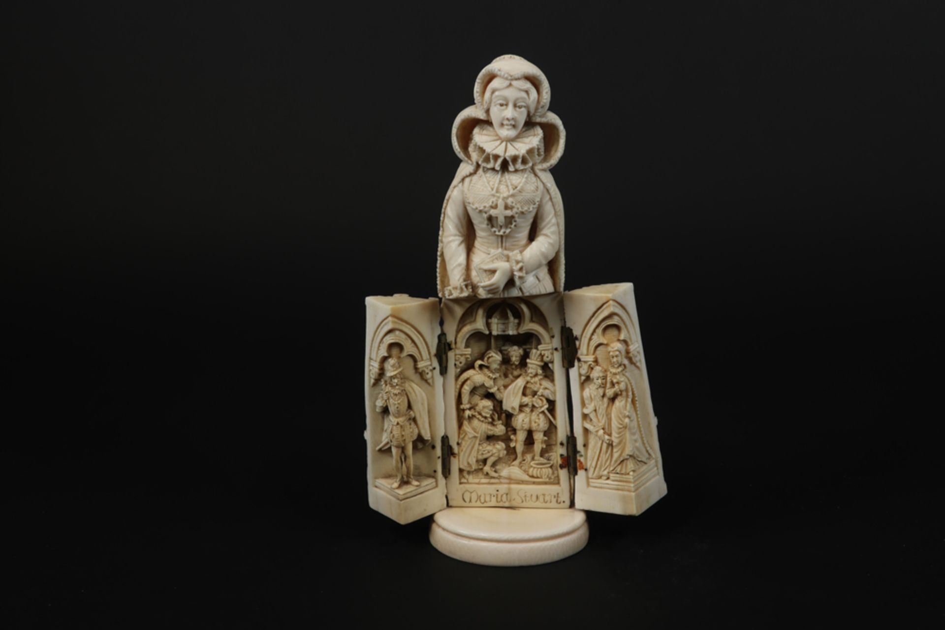 19th Cent European, presumably German, sculpture in ivory depicting Mary Stuart (queen of Scots) , - Image 5 of 8