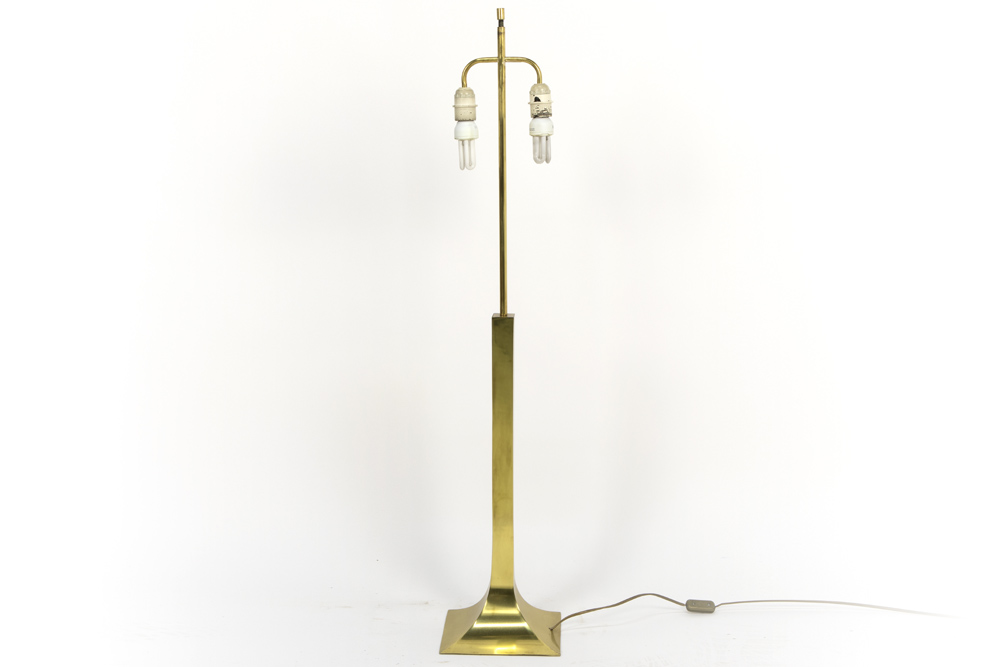 quite big seventies' design floor lamp || Vrij grote seventies' design lamp met voet in laitue - - Image 2 of 2