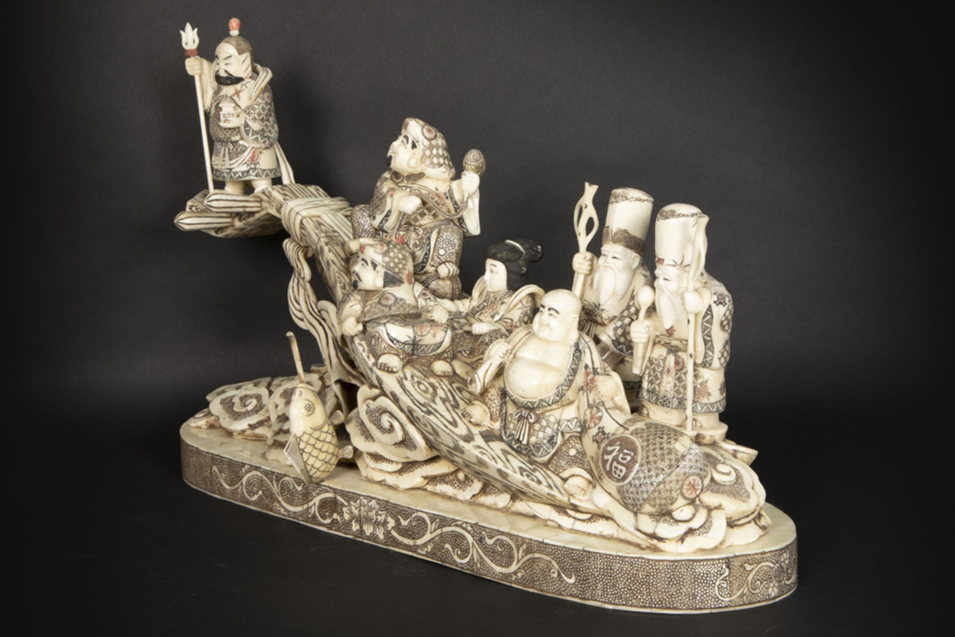 quite big Chinese sculpture with the depiction of seven Chinese mythological figures, sitting on a - Bild 4 aus 6