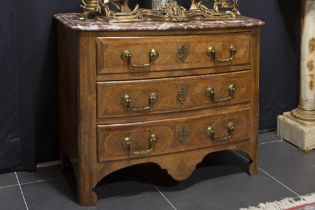 18th Cent. chest of drawers in marquetry with three drawers with bronze grips and with a marble