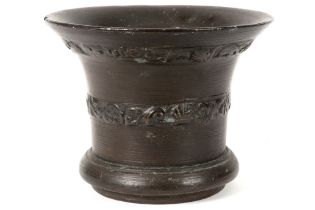 antique bronze mortar || Antieke vijzel in brons - diameter : 16 cm