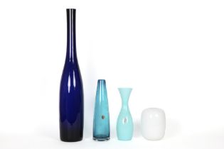 Several pieces of design glass with two 'Kastrup' marked vases || Lot design glaswerk met o.a.