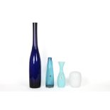 Several pieces of design glass with two 'Kastrup' marked vases || Lot design glaswerk met o.a.