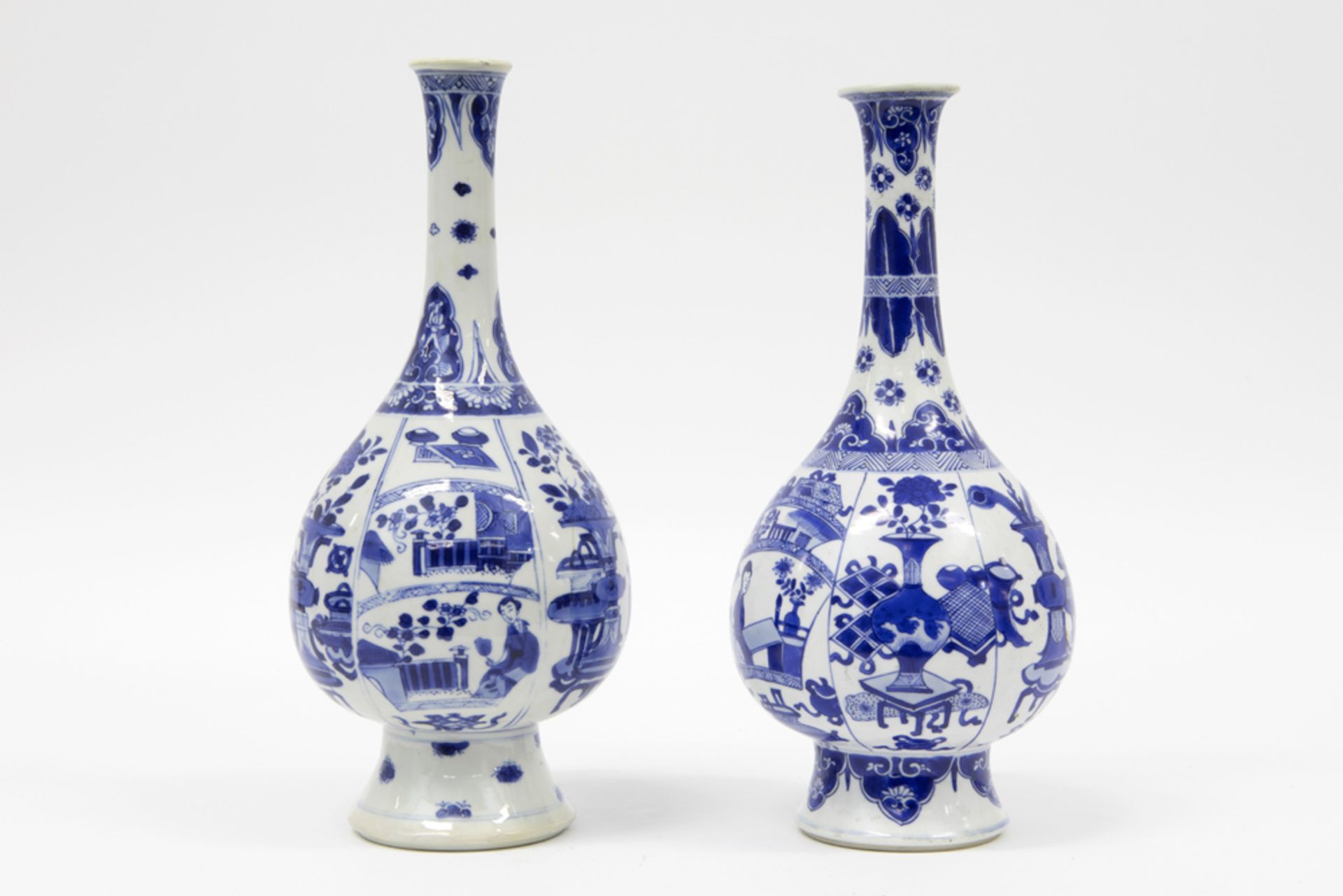 two 17th/18th Cent. Chinese Kang Hsi period vases in porcelain with finely executed blue-white - Image 2 of 6