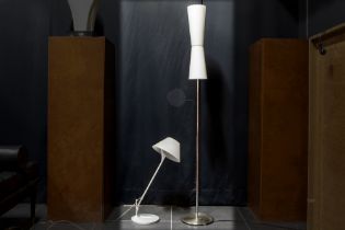two design lamps, one with "Lu Lu" design by Oluce || Lot (2) design : - bureaulamp met