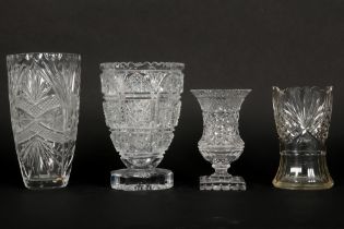 four vases in clear crystal || Lot (4) vazen in kleurloos kristal - hoogtes van 17 tot 24 cm