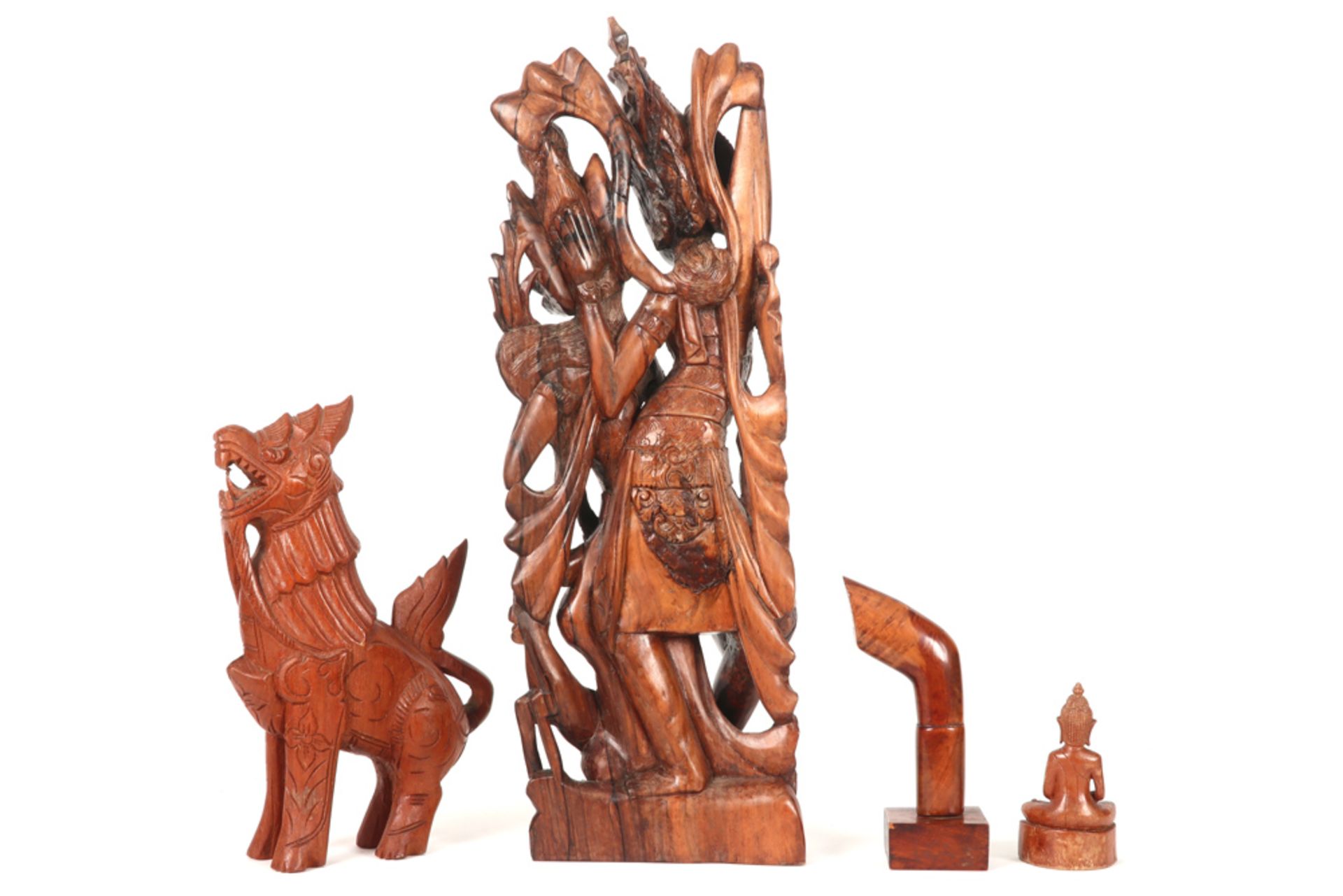 four oriental items in wood || Lot van vier Oosterse items in hout - Image 2 of 2