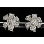 very nice pair of earrings in white gold (18 carat) with ca 3,80 carat of top quality brilliant