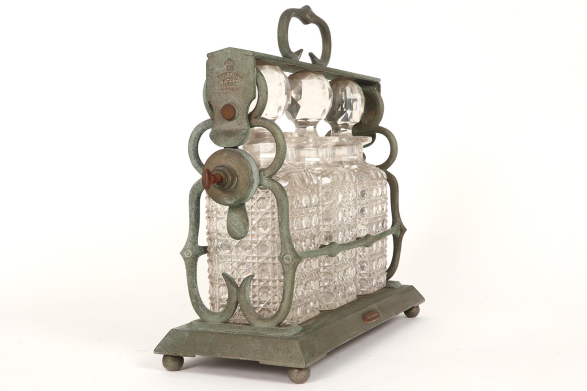 'antique' English metal Tantalus with three decanters || Antieke' Engelse zgn Tantalus met drie - Bild 2 aus 4