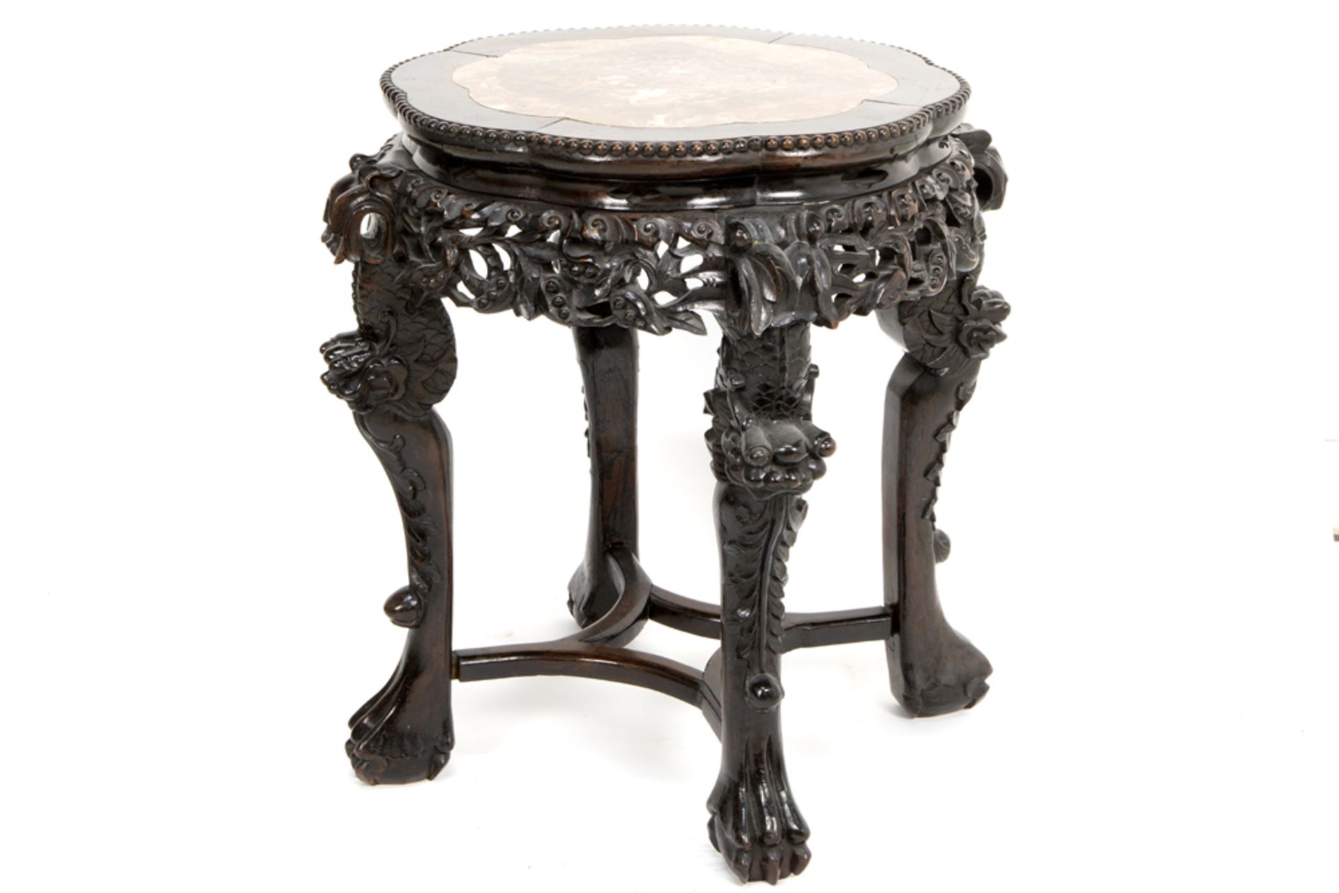 antique Chinese rose-wood pedestal with marble top || Antieke Chinese bijzettafel/hokker in