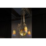 French Noverdy marked Art Deco chandelier in bronze and pâte de verre || NOVERDY Art Deco-luster met