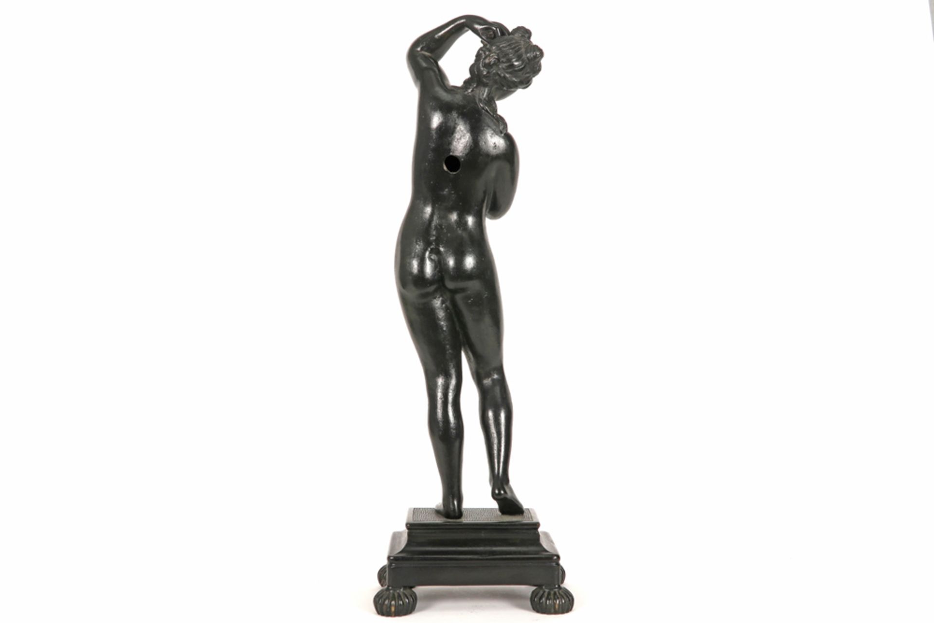 antique "Grand Tour" sculpture in bronze with an Ancient Rome style depiction of a bathing - Image 4 of 4