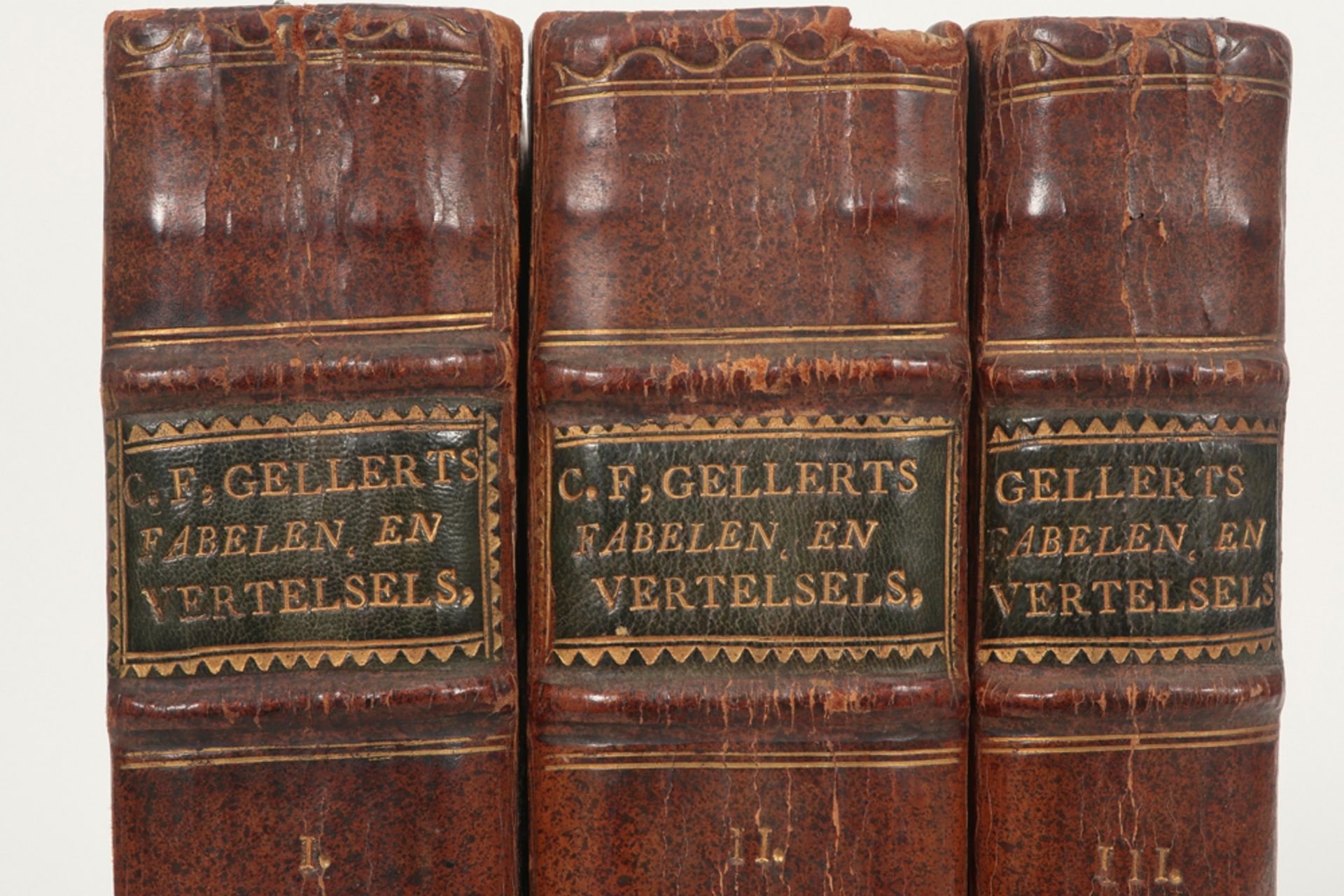18th Cent. series of three books bound in leather - with a lot of engravings || Achttiende eeuwse - Bild 3 aus 4