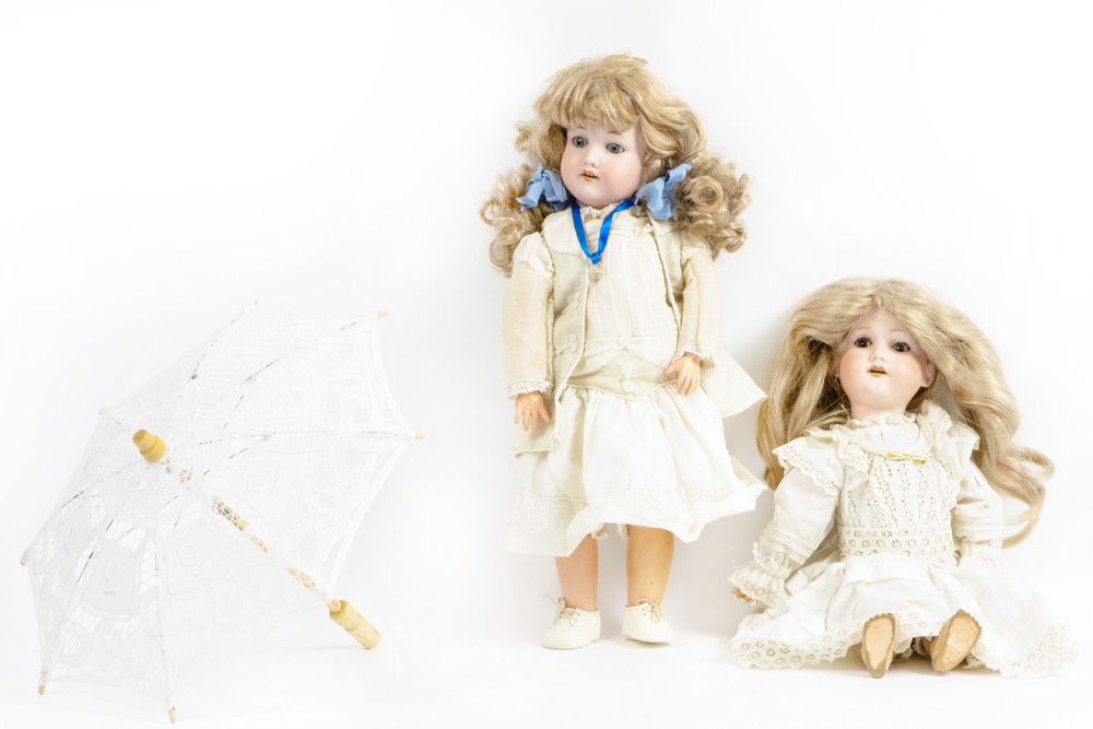 two Armand Marseille marked porcelain head dolls sold with a doll's pram || ARMAND MARSEILLE twee - Image 2 of 4