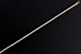 bracelet in pink gold (18 carat) with circa 5,80 carat of very high quality brilliant cut CVD