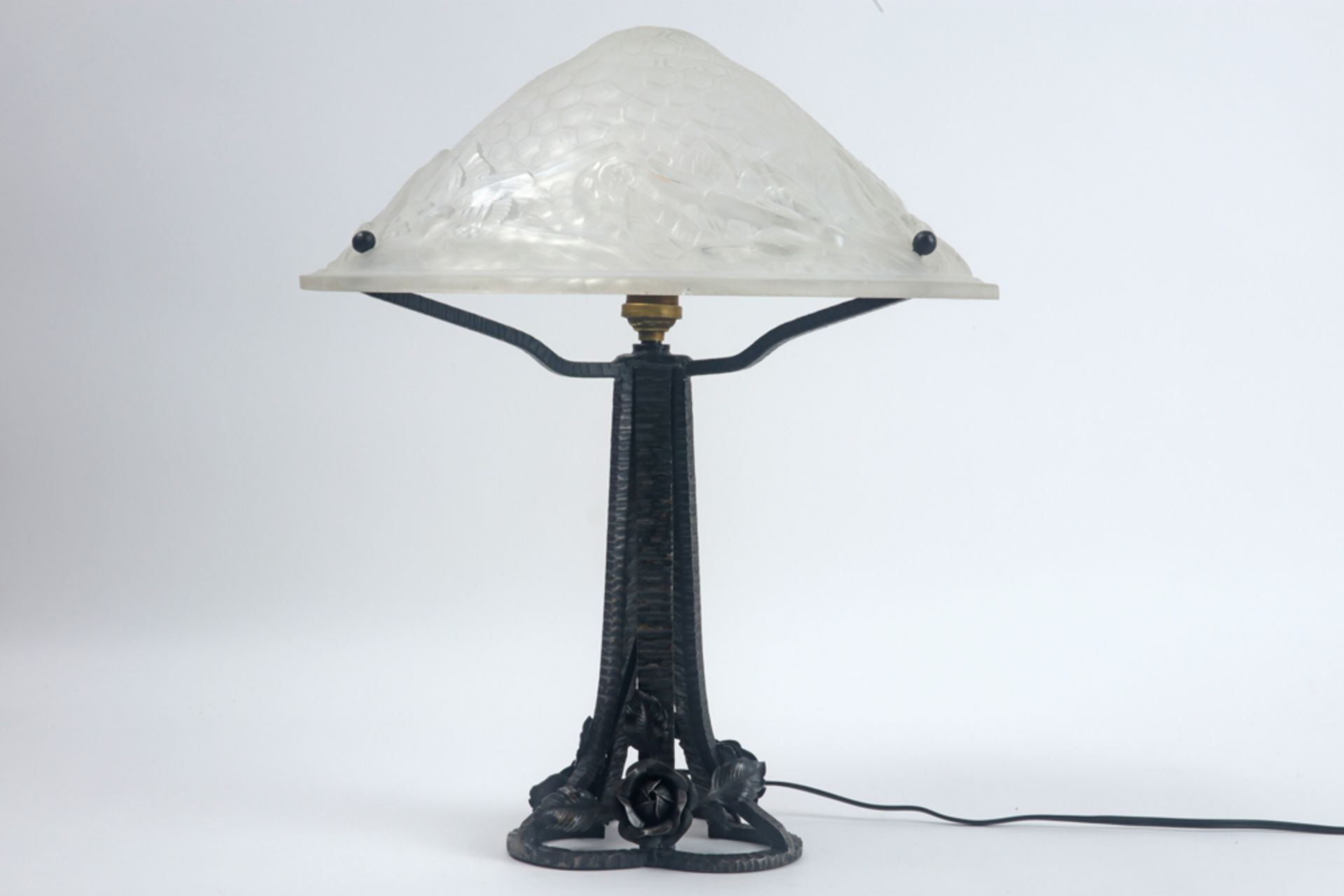 Art Deco lamp in wrought iron and clear glass || Art Deco-lamp met montuur in smeedijzer en met - Bild 3 aus 4