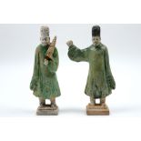 two Chinese Ming period sculptures in glazed earthenware || CHINA - MING-DYNASTIE (1368 - 1644)