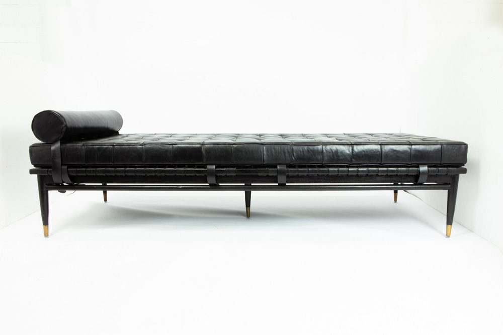 Olivier De Schrijver signed "Psy" design lounge in mahogany and black leather (Chesterfield style) - - Image 2 of 4