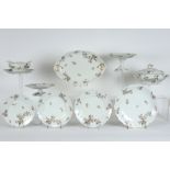 French dinner set (76 pcs) in marked Limoges porcelain with a floral decor || 76-delig eetservies in