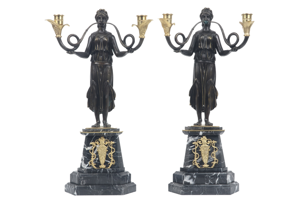 pair of Empire style "caryatid" candelabra in bronze and marble || Paar zgn "kariatide"-
