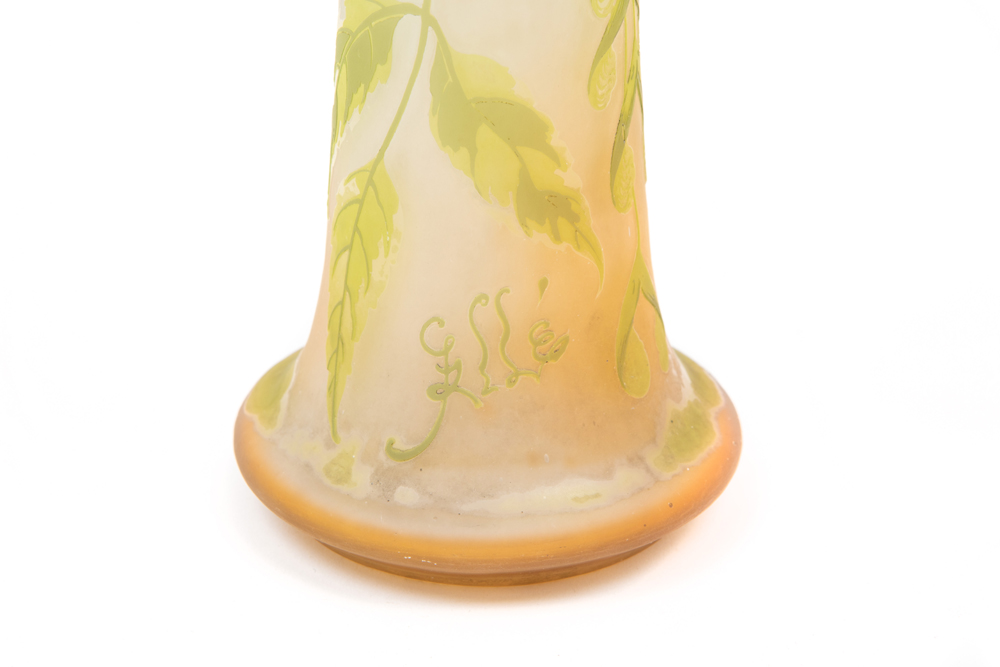 Emile Gallé signed Art Nouveau vase in pâte de verre with a floral decor || GALLÉ ÉMILE (1846 - - Image 5 of 5