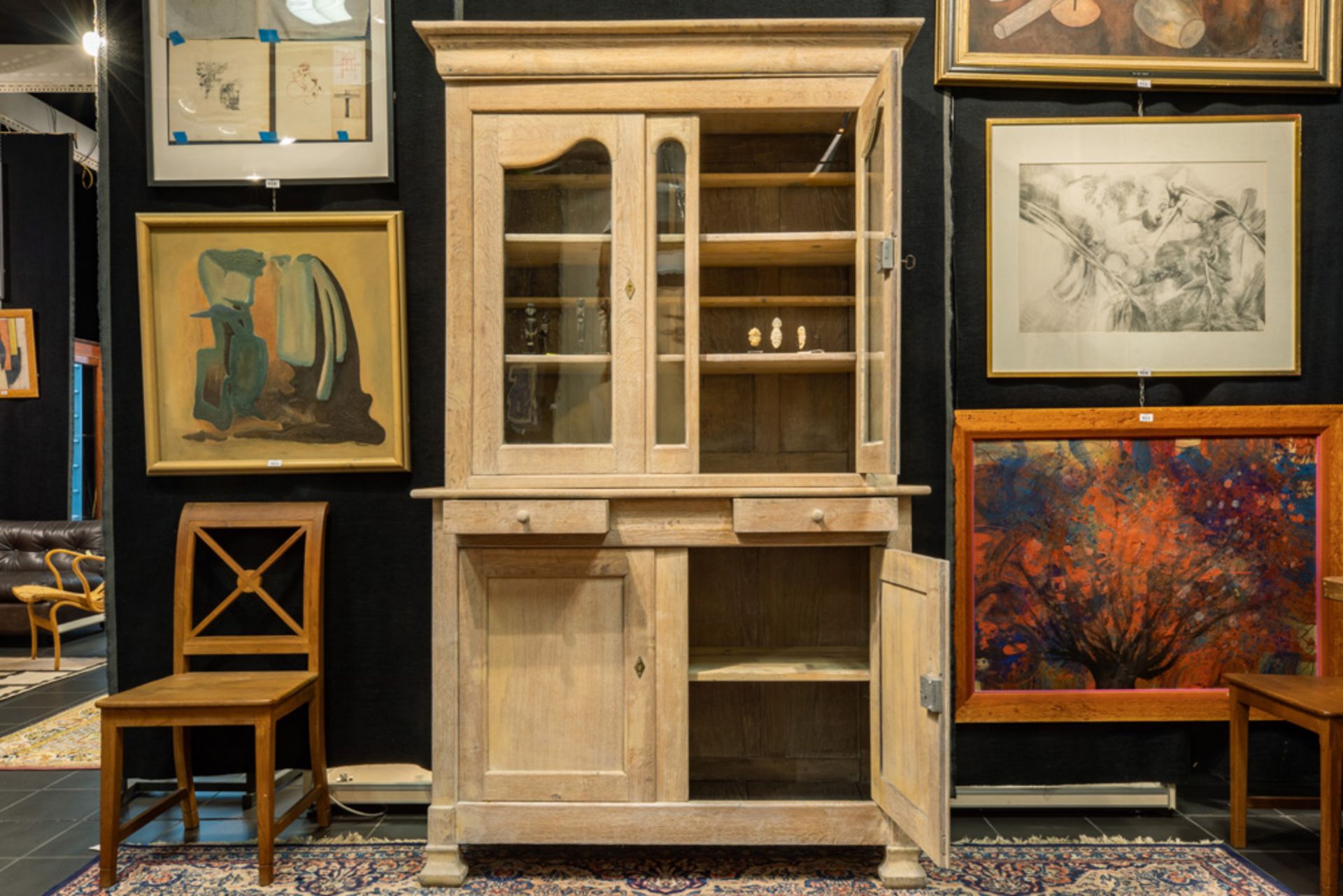 antique probably French cupboard in cerused wood || Antiek deux-corpsmeubel in geceruseerd hout - Image 2 of 3