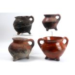 four Flemish/Low Countries cooking pots to be dated around 1500 in earthenware || Lot van vier Zuid-