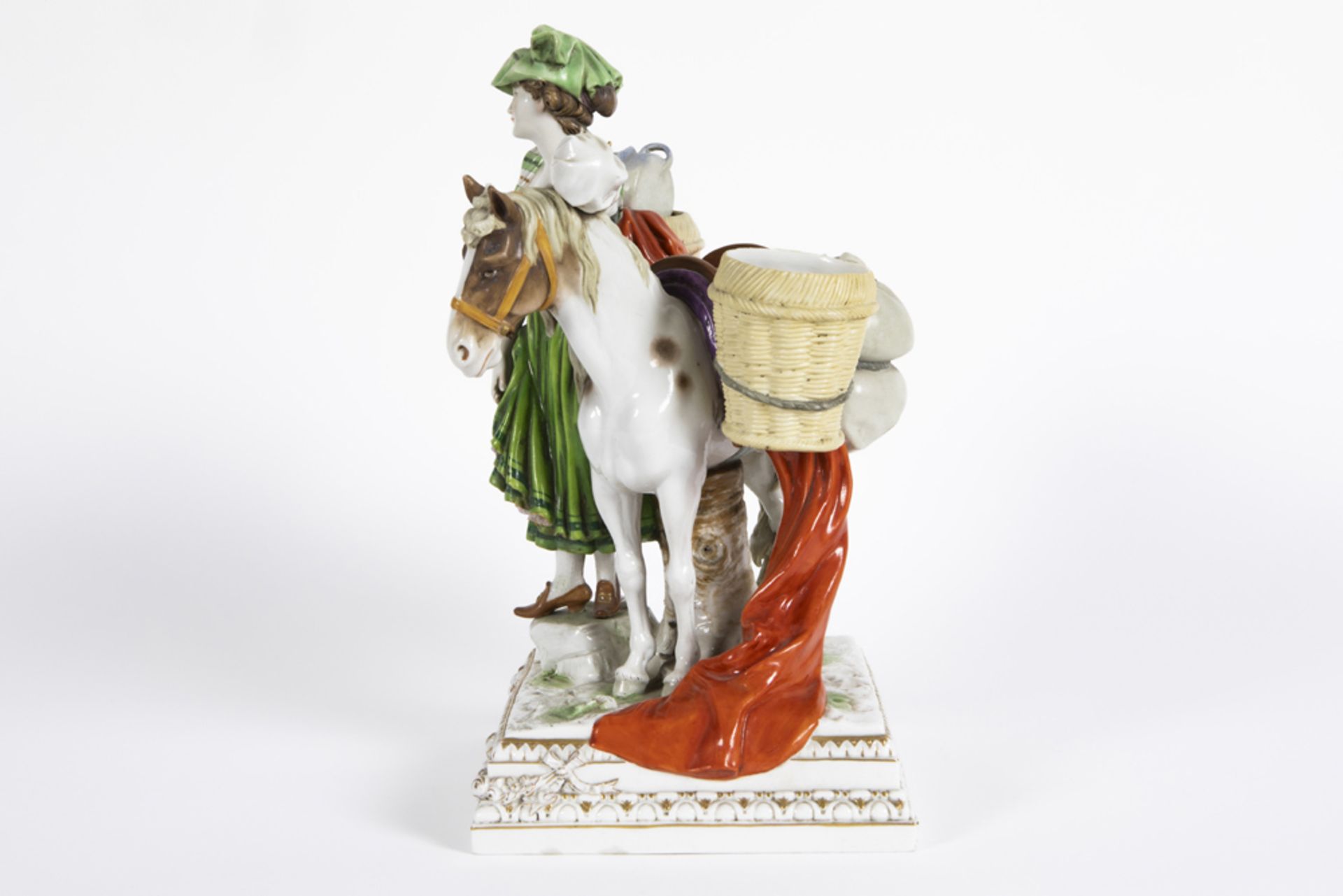 sculpture after Greuze in marked porcelain || GREUZE JEAN-BAPTISTE (1725 - 1805) - naar sculptuur in - Image 3 of 6