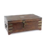antique British-colonial writing box || Antieke Engels-koloniale schrijfkist in een exotische