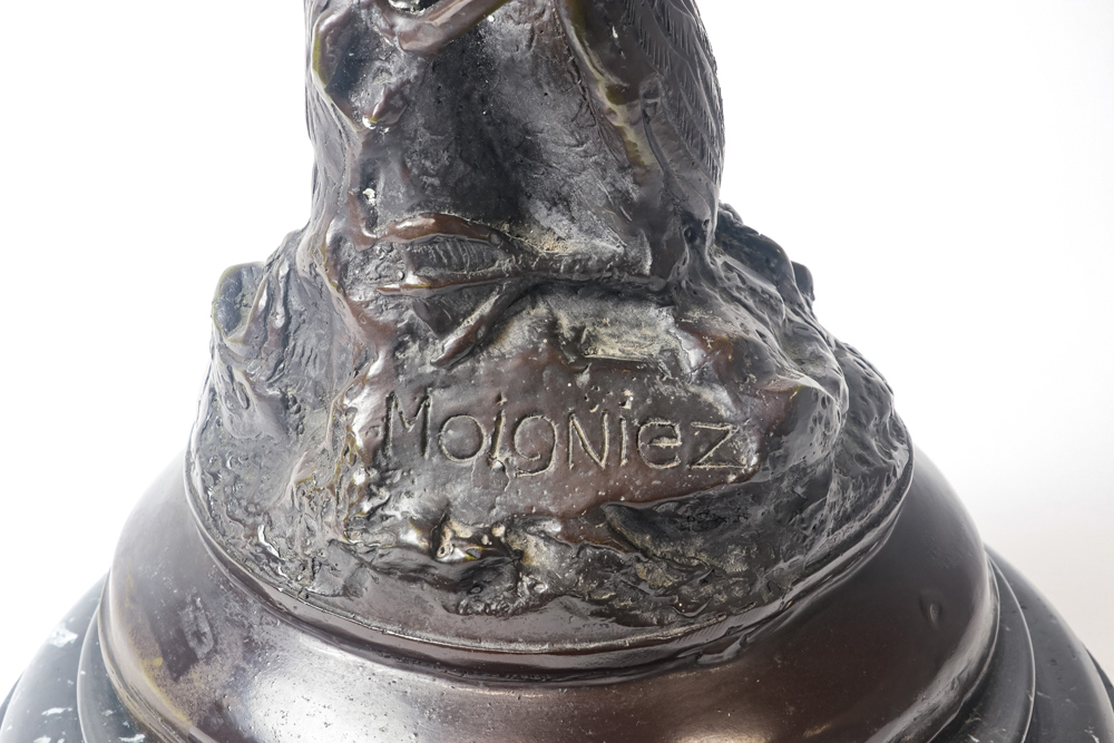 20th Cent. sculpture in bronze on marble base - signed Moigniez || MOIGNIEZ 20ste eeuwse sculptuur - Image 5 of 6