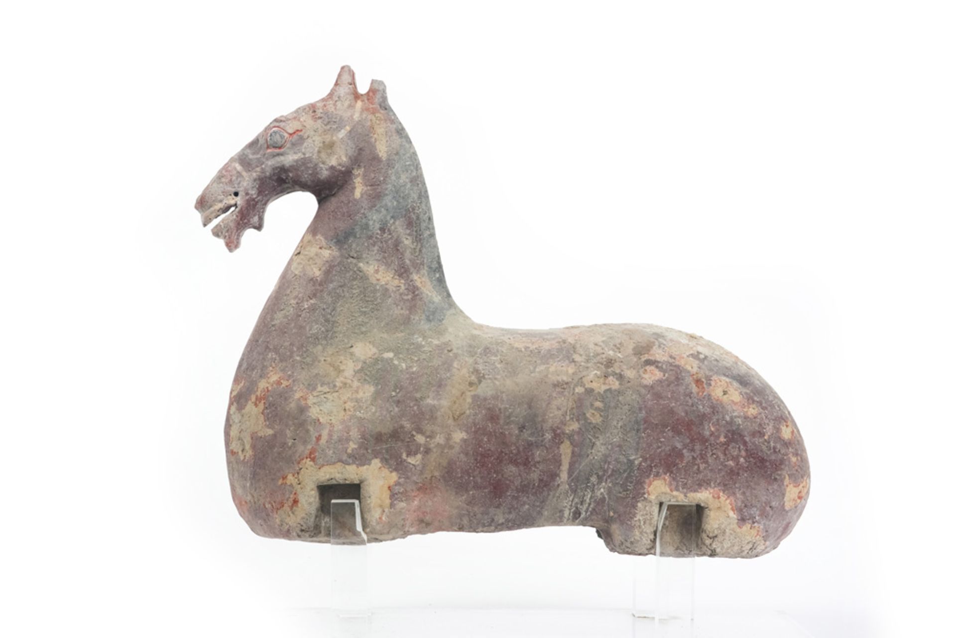 Chinese Han period tomb figure in the shape of a horse in earthenware with thermoluminescence - Image 2 of 5