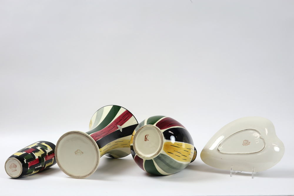 four fifties' pieces in ceramic marked "Strehla Keramik" || Lot van vier stuks faïence van de - Image 4 of 5