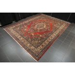 Persian Sharbafft Saroucq in wool || Perzische Sharbafft Sarouck met spiegeltekening in de