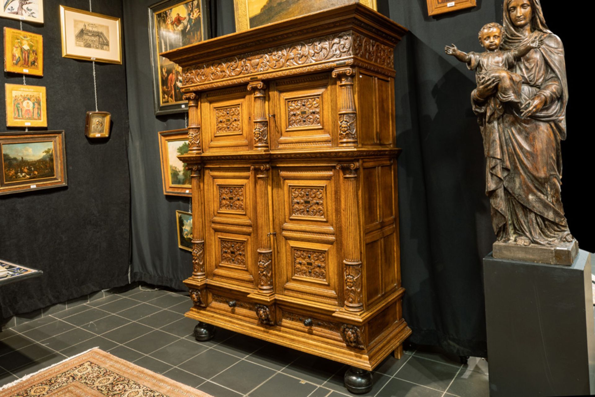 18th Cent. Dutch Renaissance style cupboard in oak and ebony with two drawers, four doors and six - Bild 3 aus 4