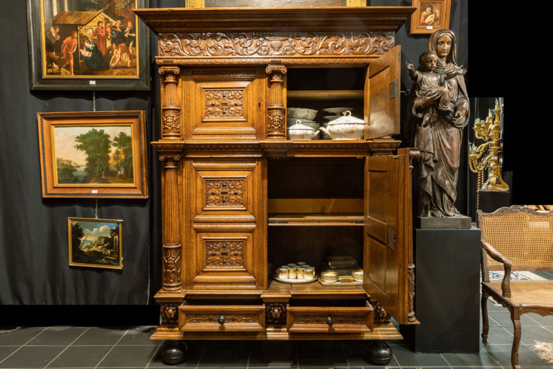 18th Cent. Dutch Renaissance style cupboard in oak and ebony with two drawers, four doors and six - Bild 2 aus 4