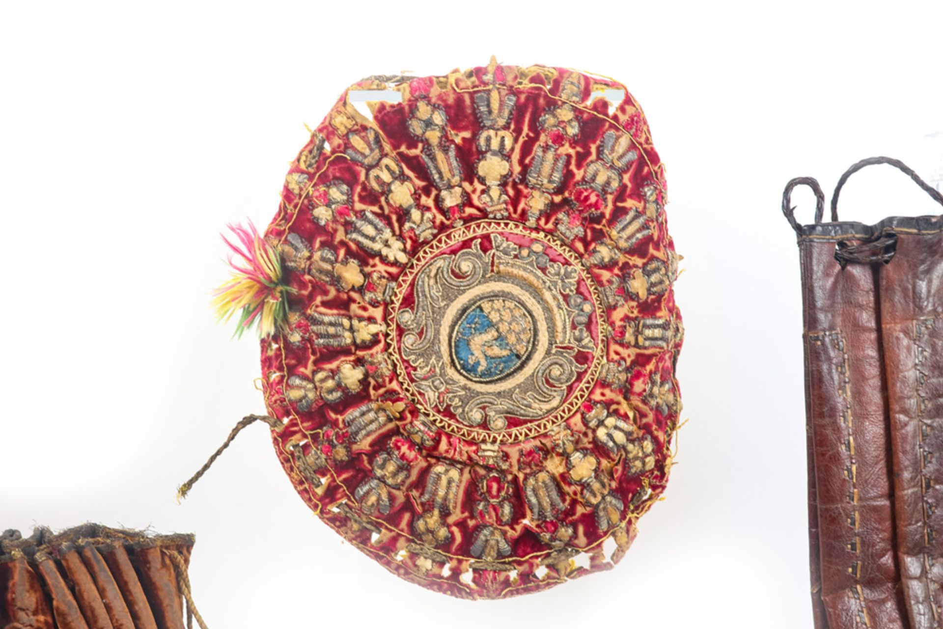 collection of nineteen antique purses in leather, brocade, velvet, ... || Collectie van 19 antieke - Bild 3 aus 4