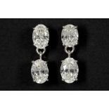 pair of elegant earrings in white gold (18 carat) with circa 2,40 carat of quality oval brilliant