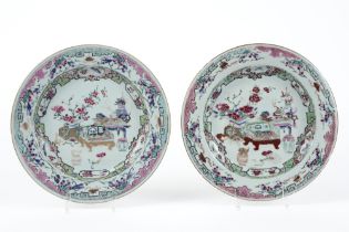 pair of nice 18th Cent. Chinese plates in porcelain with a 'Famille Rose' decor with still life ||