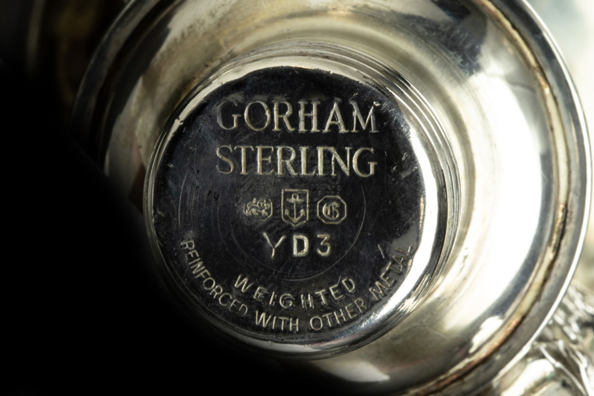 pair of American Gorham signed late Art Deco candelabras in marked sterling silver || GORHAM paar - Bild 4 aus 4