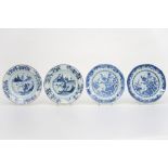 two pairs of 18th Cent. Chinese plates in porcelain with a blue-white decor || Lot (4) met twee paar