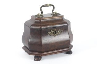 18th Cent. tea box with an elegant model in burr wood with mountings in bronze || Achttiende eeuws