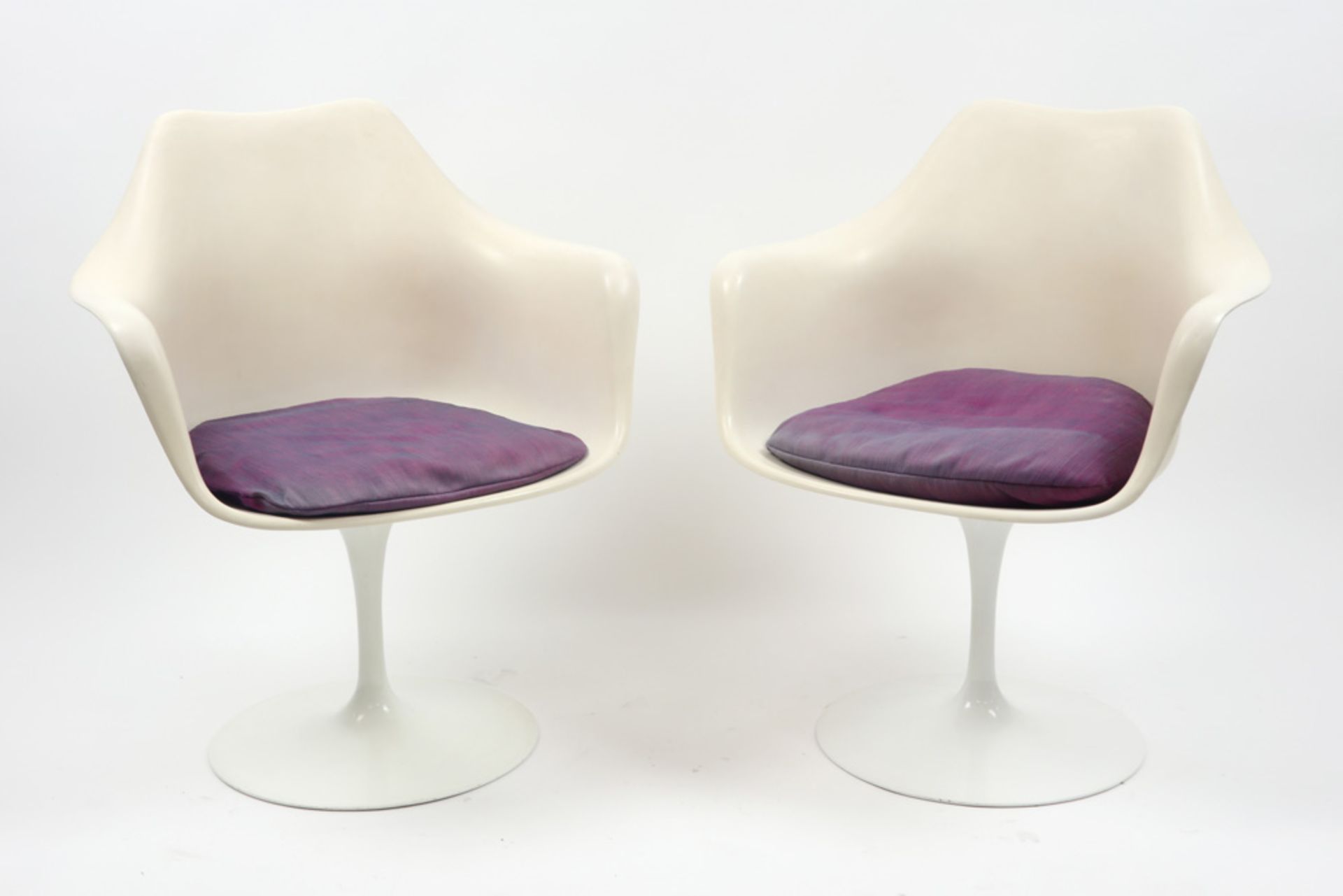 two sixties' Eero Saarinen "Tulip" design armchairs - marked Knoll || EERO SAARINEN (1910 - 1961)