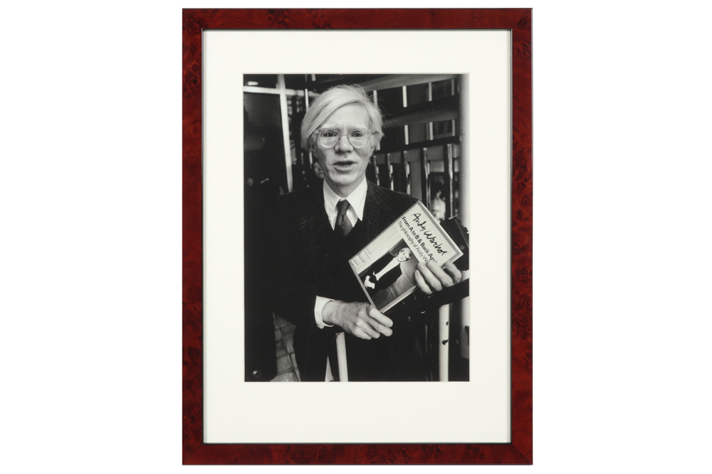 two photoprints in black and white of Andy Warhol || Twee fotoprints in zwart-wit met archiefbeelden - Image 2 of 3
