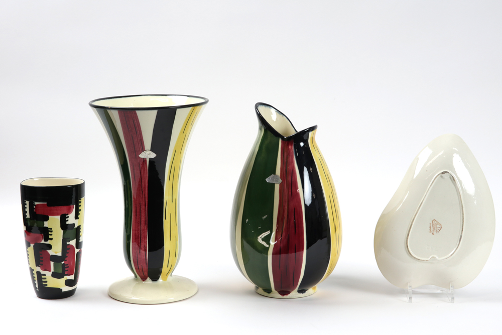 four fifties' pieces in ceramic marked "Strehla Keramik" || Lot van vier stuks faïence van de - Image 2 of 5
