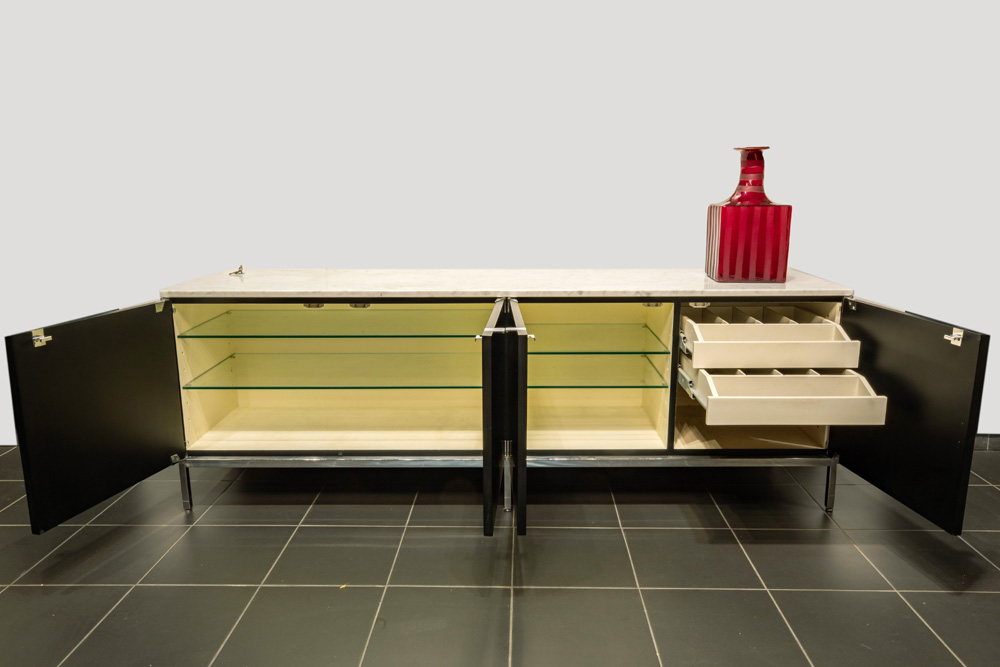 sixties' Florence Knoll design (n° 118 dd 1961) "Knoll International" marked "Credenza" sideboard in - Image 2 of 4