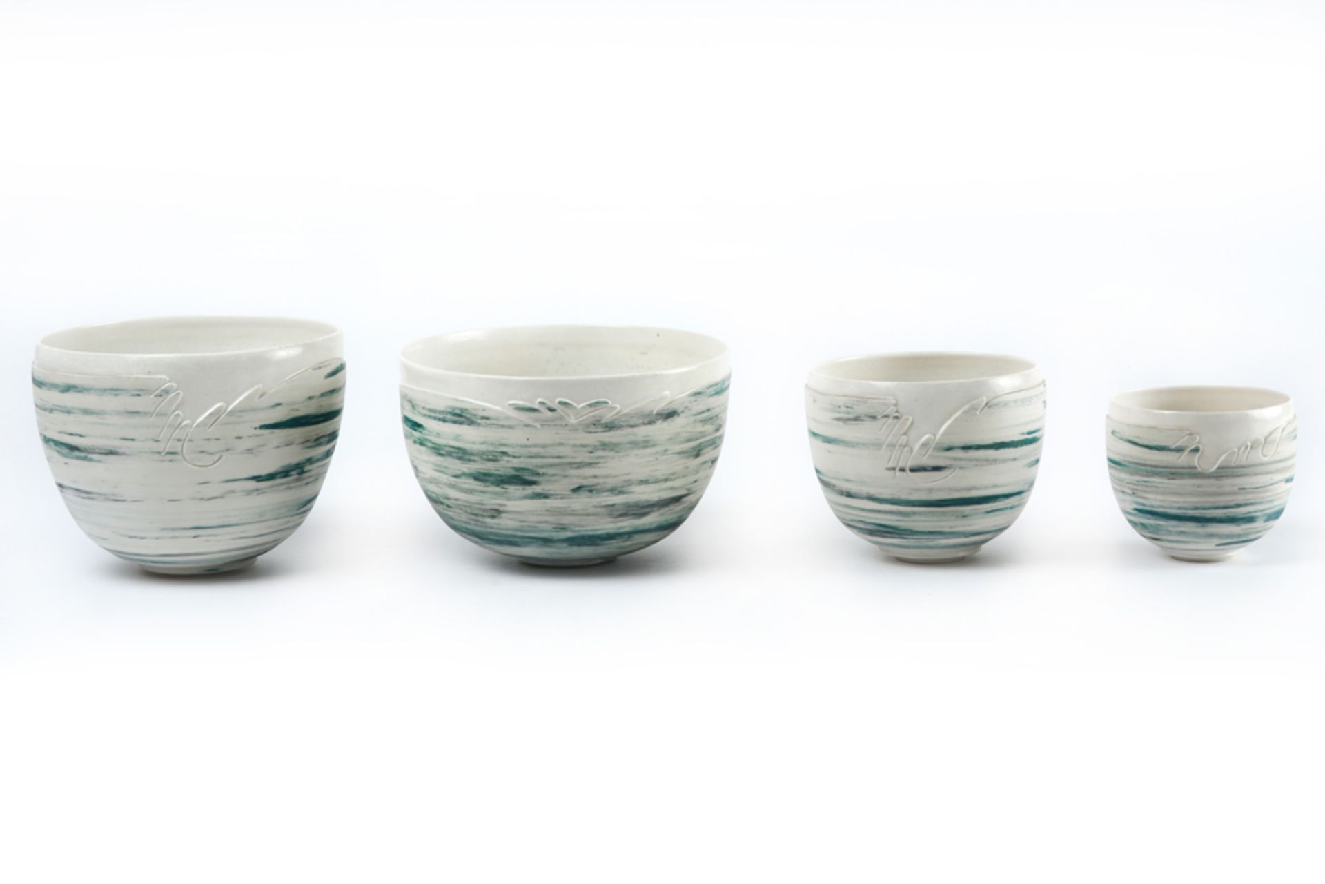 four small bowls in ceramic marked by Erik Baeten & Kris Nolmans || ERIK BAETEN & KRIS NOLMANS ( - Bild 2 aus 4