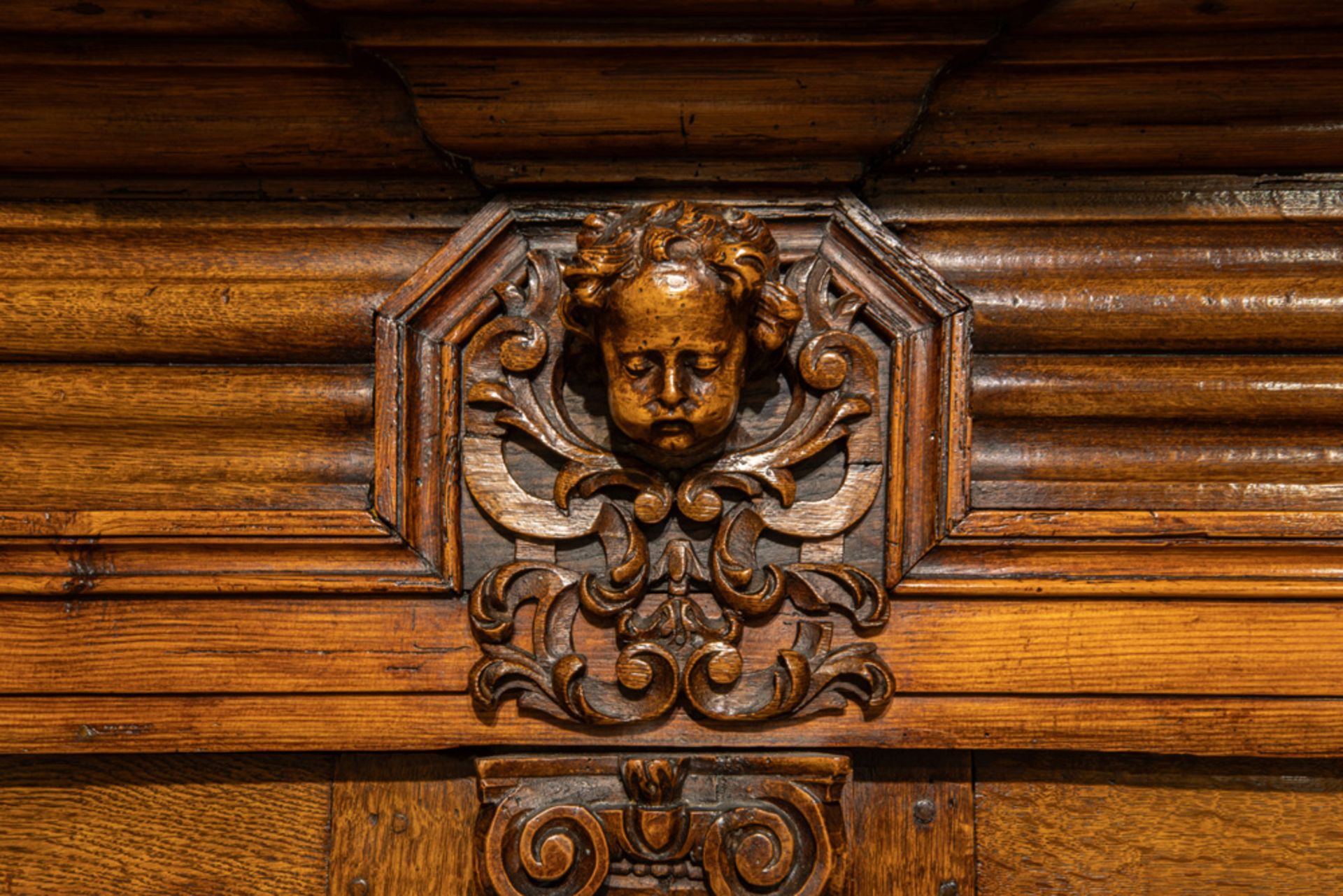 beautiful 17th/18th Cent. German baroque style armoire with a strong architectural design with - Image 3 of 3